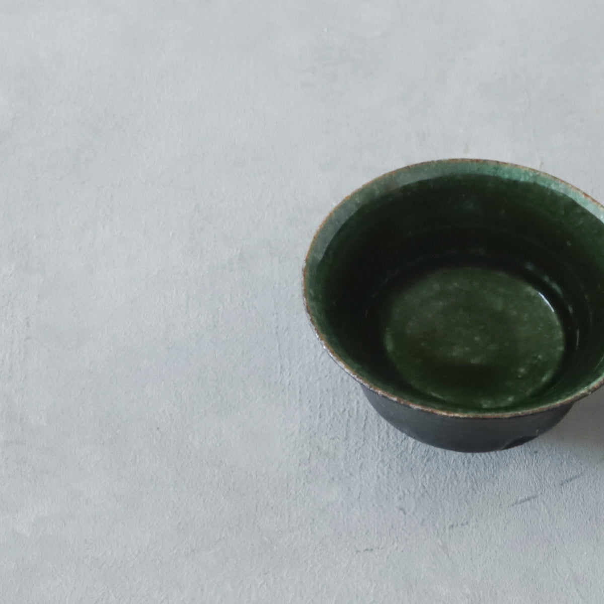 黒木泰等　2509 織部ぐいのみ 02