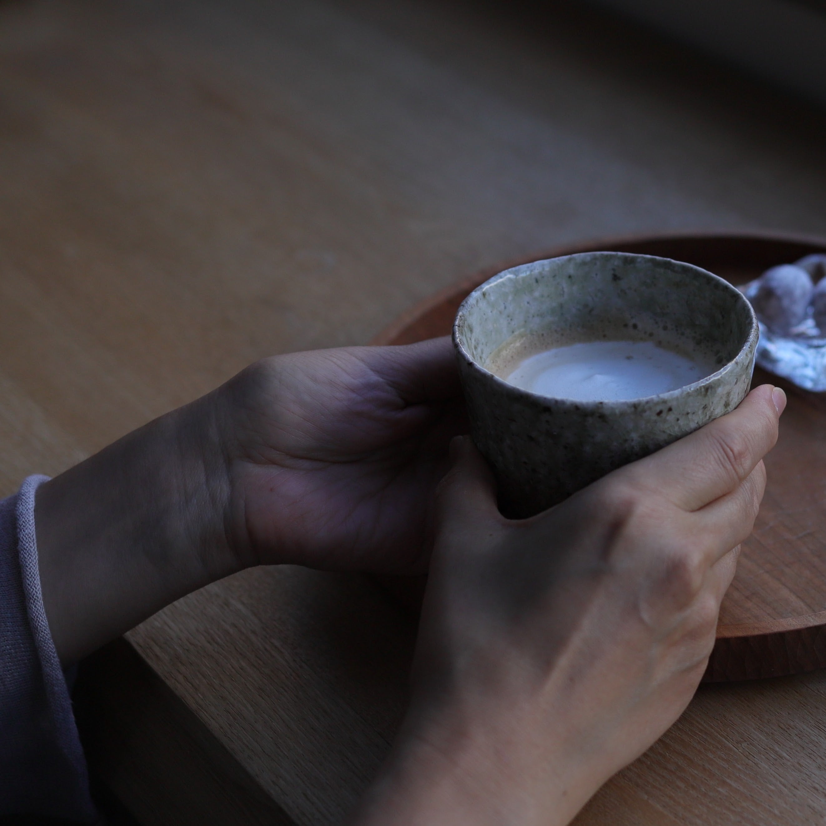 鶴見宗次 丸湯呑 白