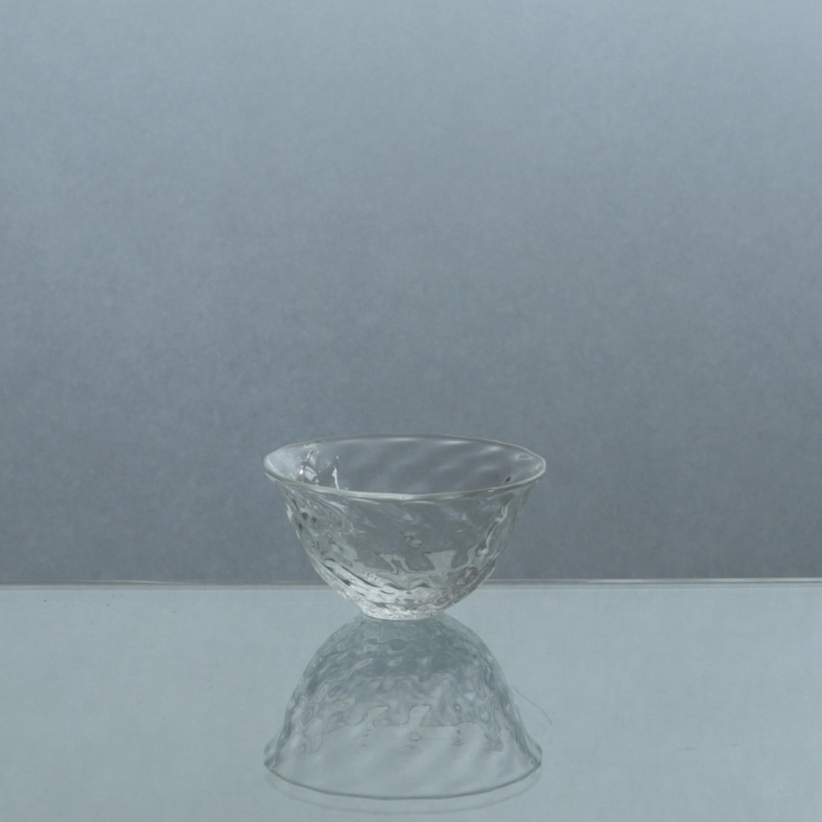 橋村大作　34  モールドの茶杯