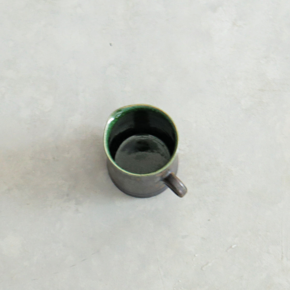黒木泰等　2504 織部手付注器