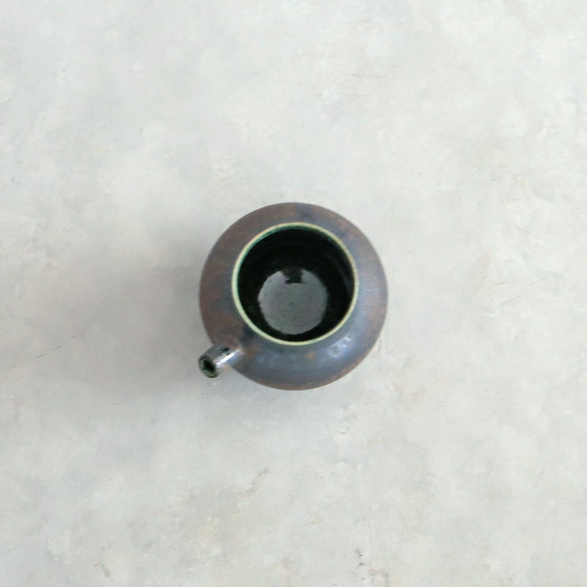黒木泰等　2505 織部口付注器