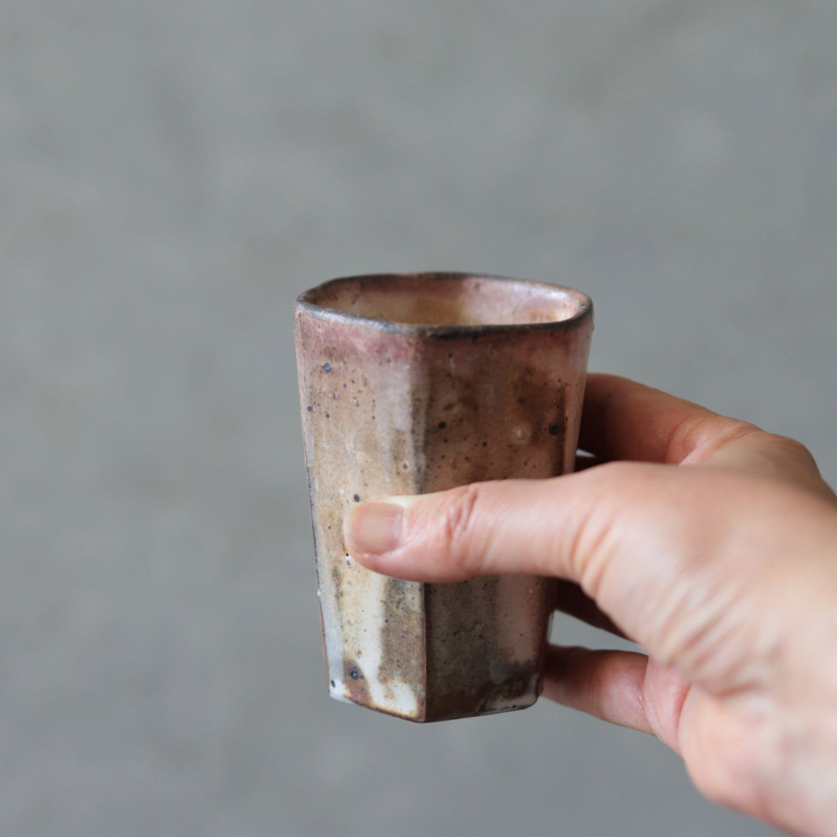 境道一　21 粉引六角杯