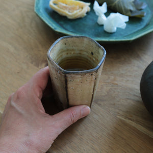境道一　21 粉引六角杯