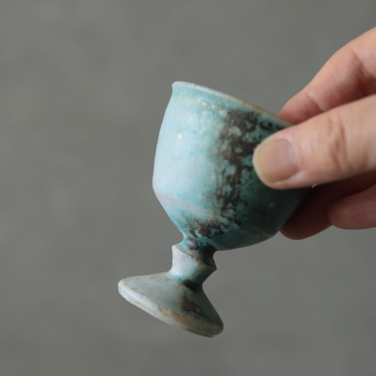 境道一　37 織部釉　馬上杯