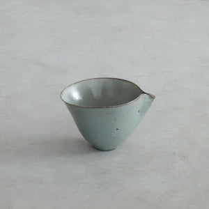 高田志保　2510 灰釉片口 02