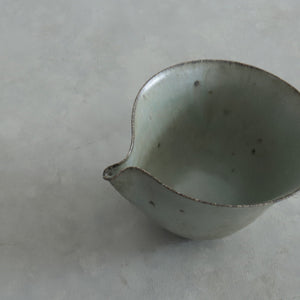 高田志保　2510 灰釉片口 02