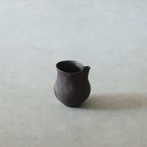 高田志保　2512 黒釉片口 01