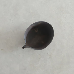 高田志保　2512 黒釉片口 03