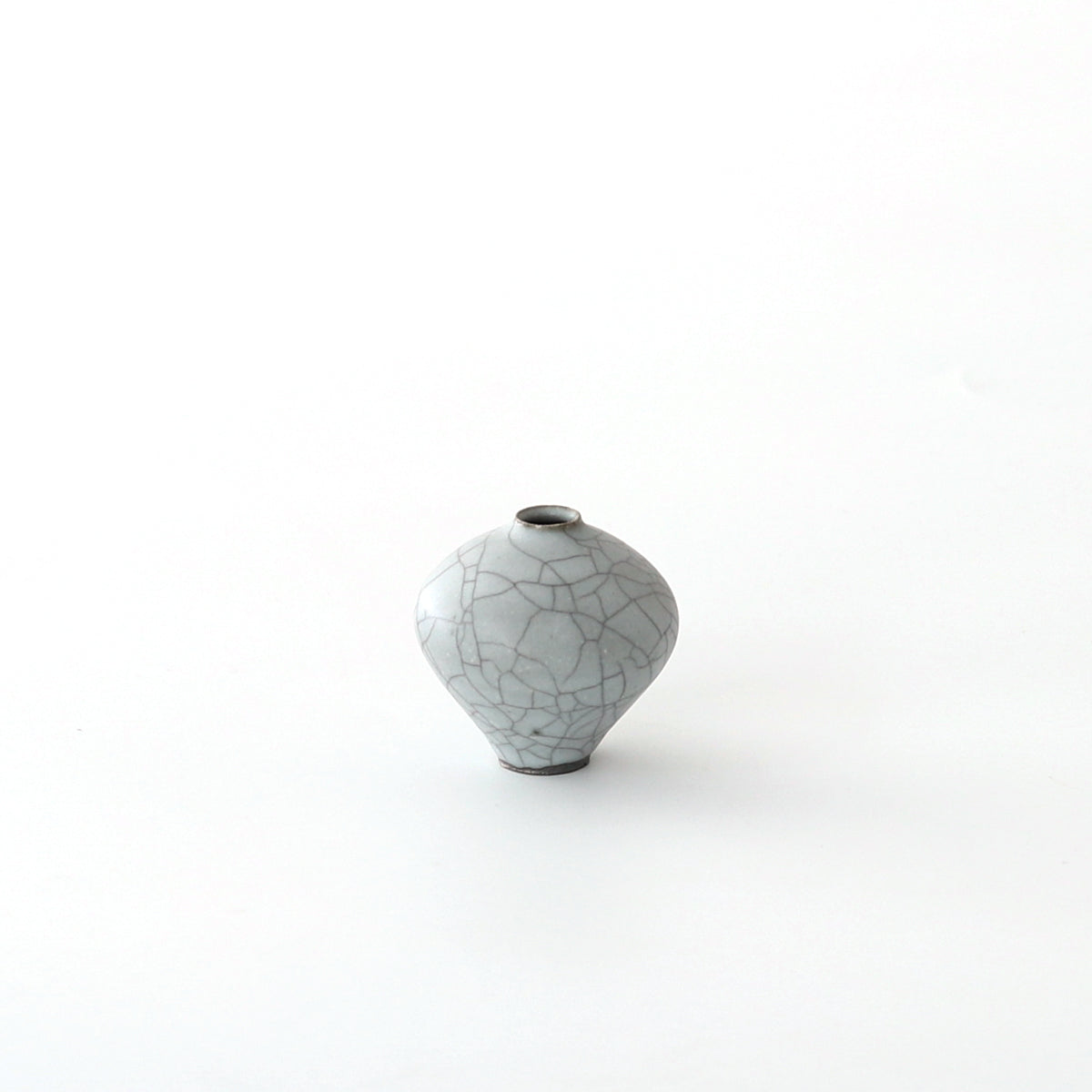 高田志保　2419 炭入り花器