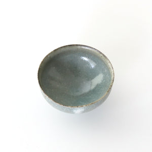 高田志保　2447 灰釉ぐい呑み 03