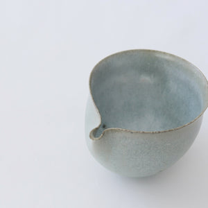 高田志保　灰釉片口 02
