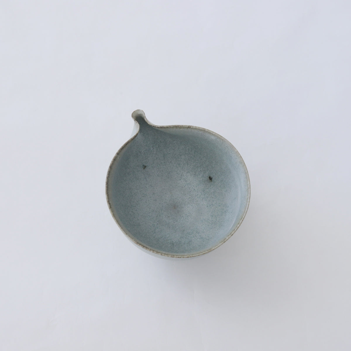 高田志保　灰釉片口 02