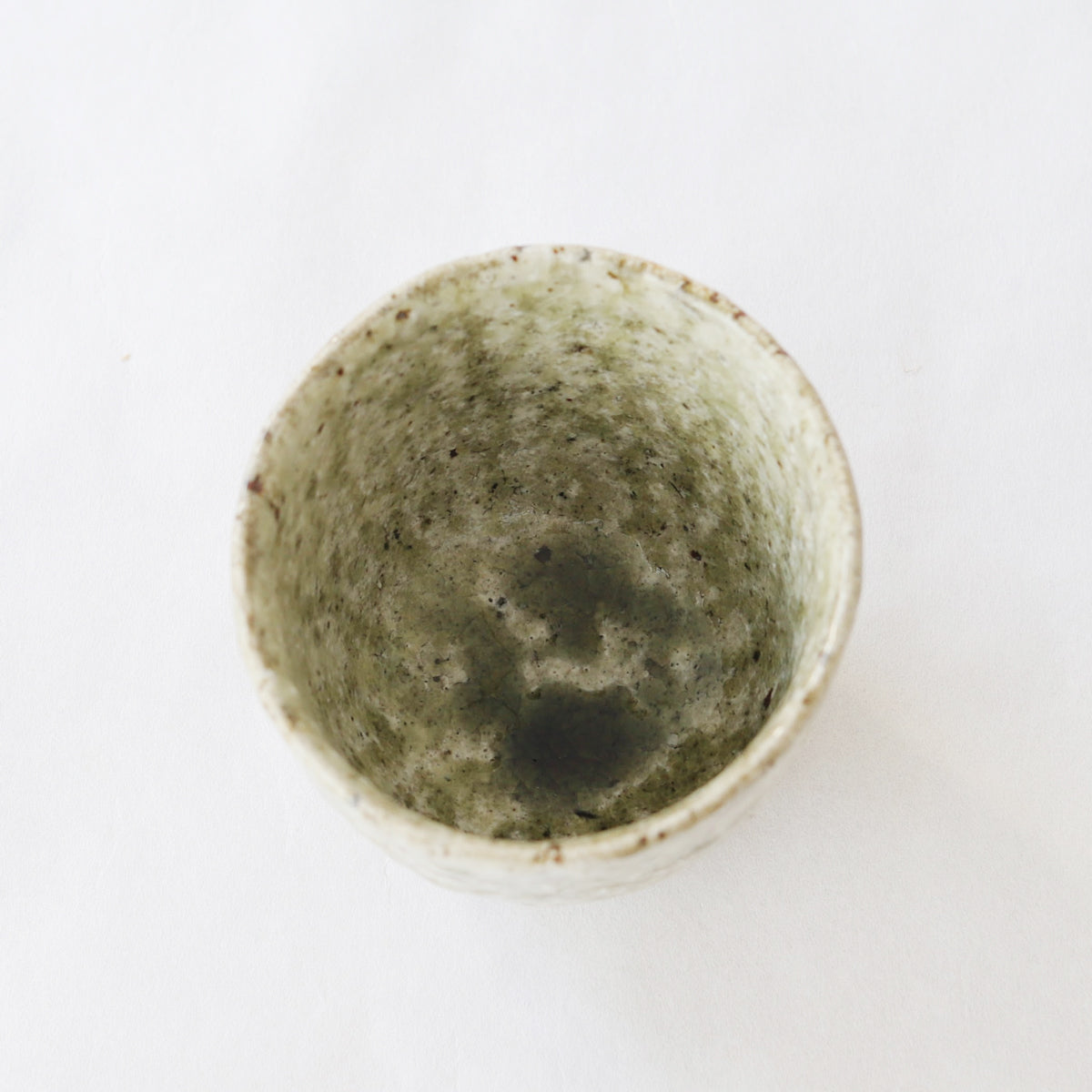 鶴見宗次 丸湯呑 白