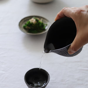 鈴木進　金彩釉涙型しのぎ片口