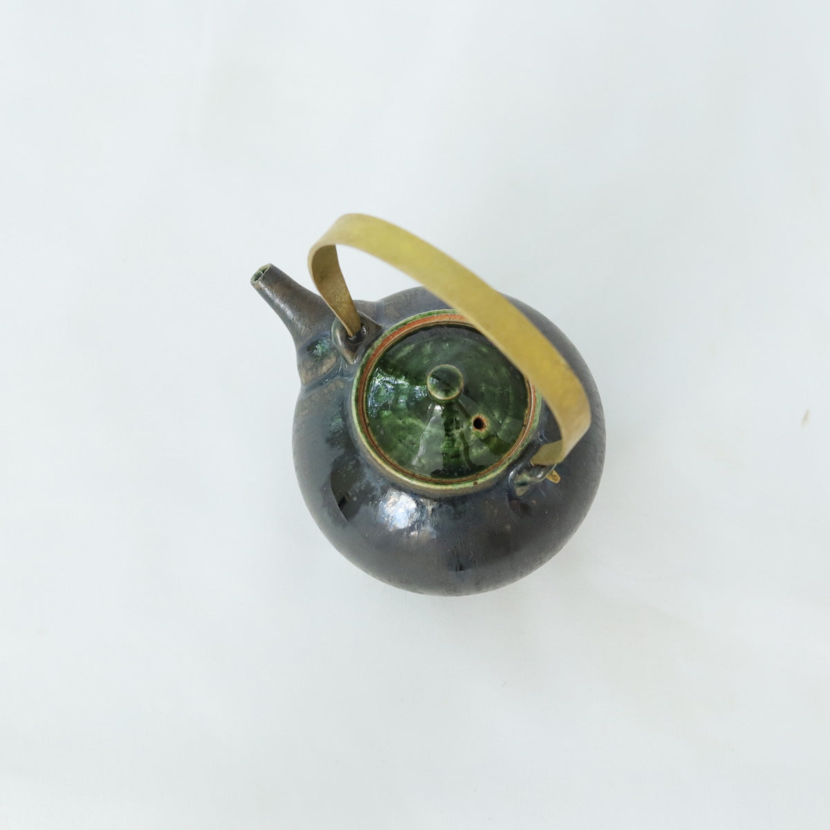 黒木泰等　織部上手酒器