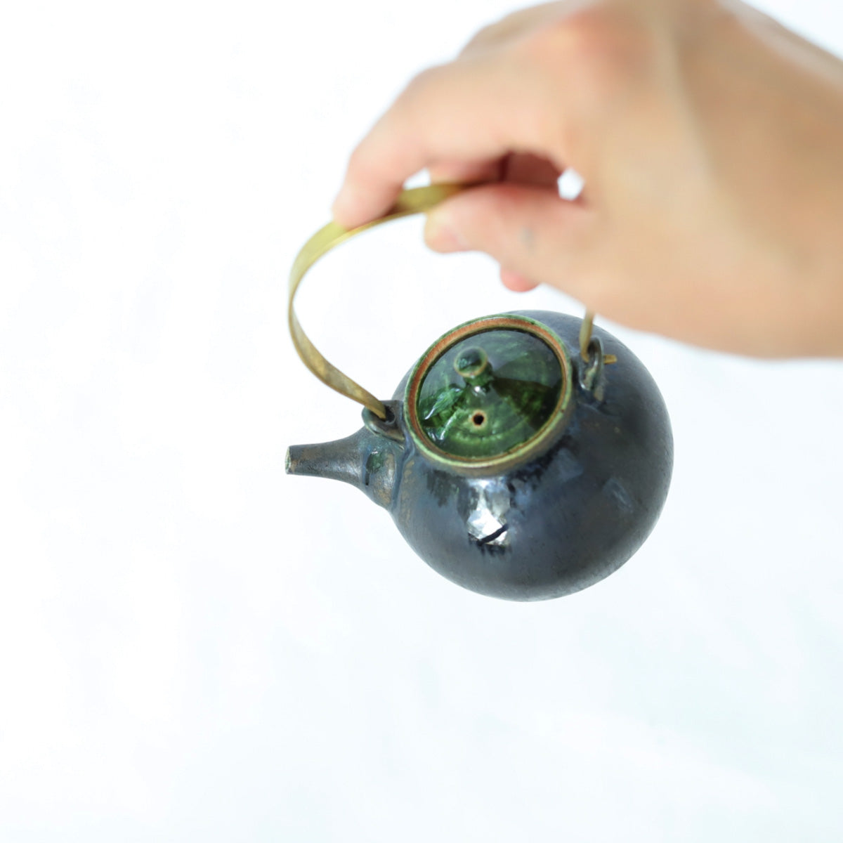 黒木泰等　織部上手酒器