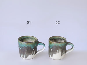 No.30 七尾佳洋　緑釉イッチン文マグカップ