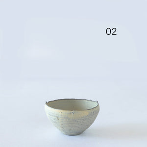 野口悦士　白南蛮 ぐいのみ  eggshell