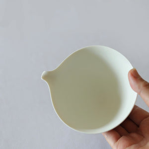 打田翠　白磁焼締片口 02