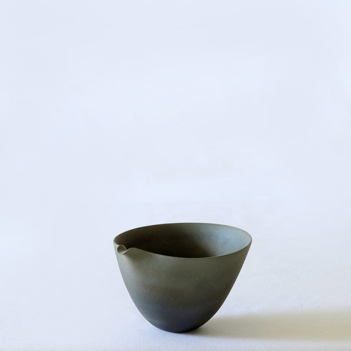 打田翠　白磁焼締　鉢 打田翠 白磁焼締ぐいのみ – かたくち屋 ほとり - 片口, etc.