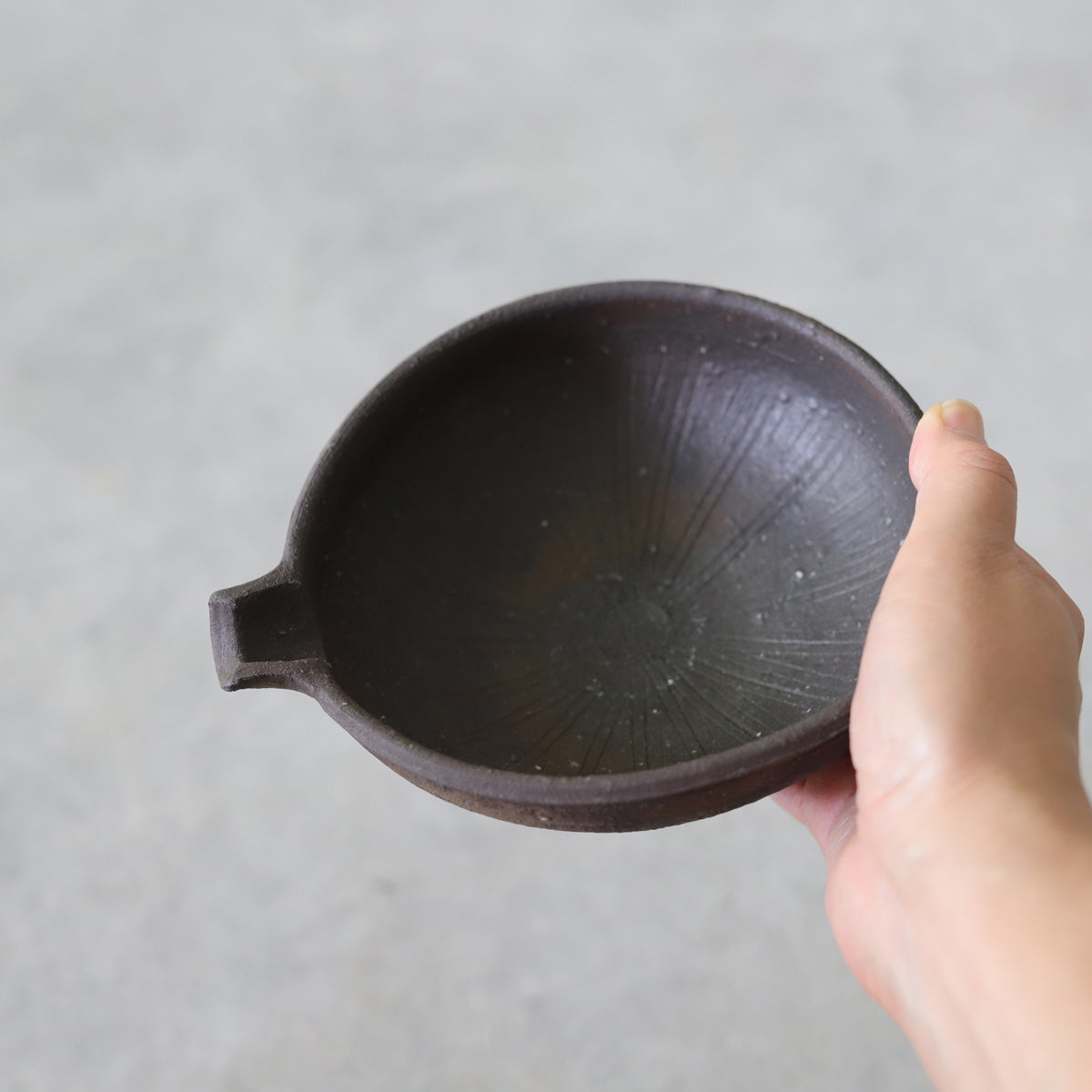 上野剛児　焼きしめすり鉢 M